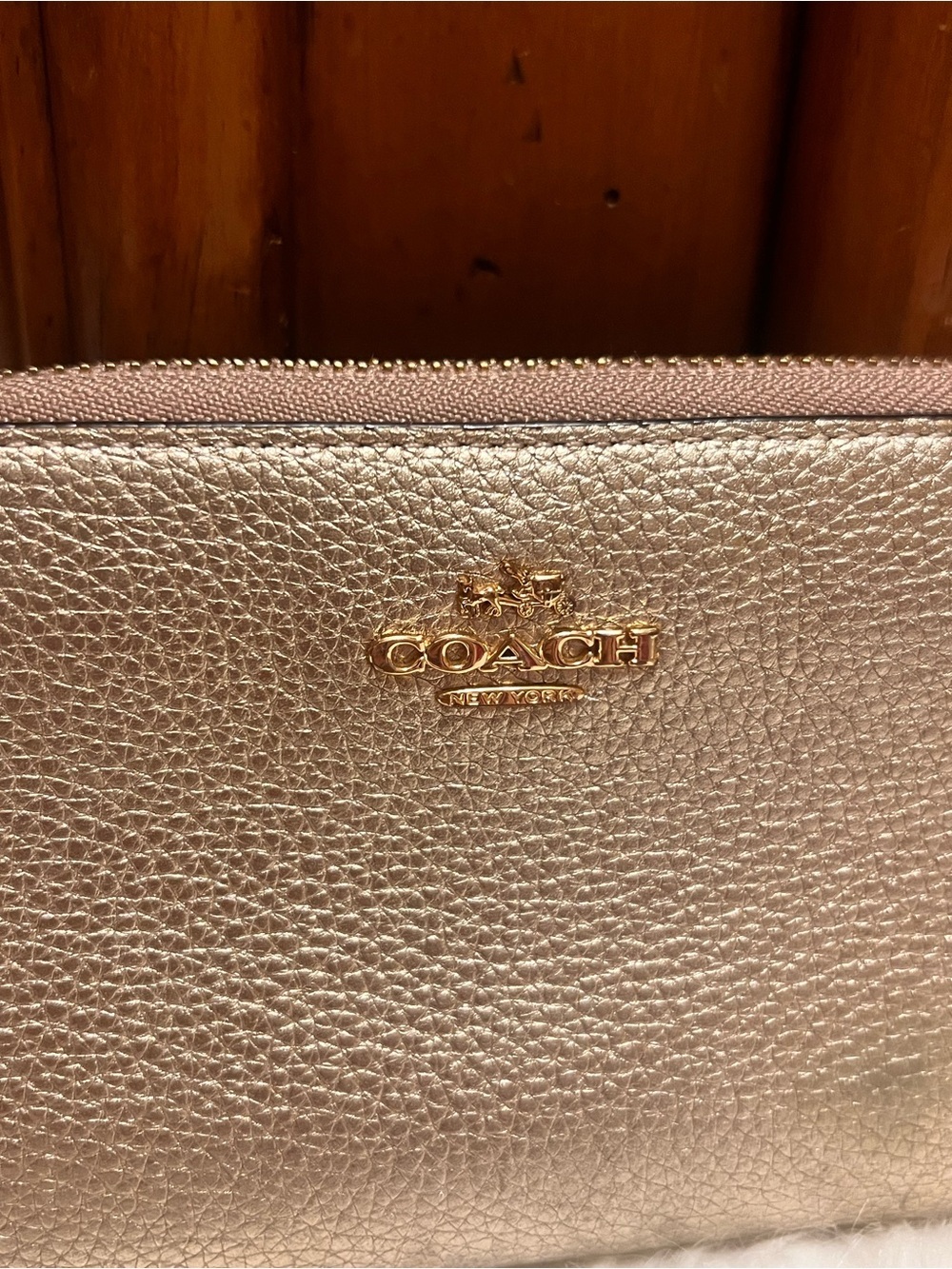 Coach Metallic Gold pebbled leather accordion Zip-Around Wallet - Picture 3 of 10